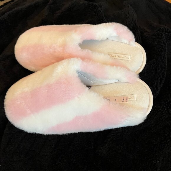 Victoria's Secret Closed-Toe Faux Fur Slippers NWT, Medium - Picture 4 of 5